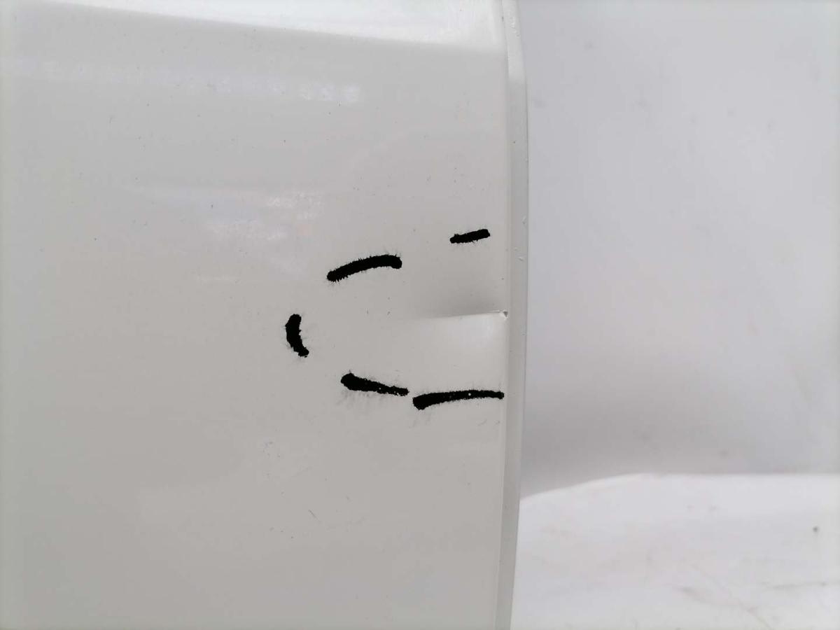 Porsche Macan original T&uuml;r vorn rechts Rohbau mehrere kleine Besch&auml;digungen Bj.2015